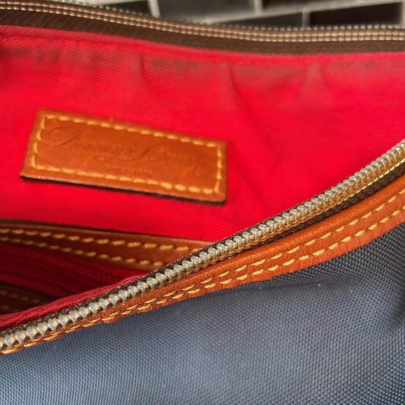 Dooney and Bourke large Erica satchel bag - Picture 10 of 10